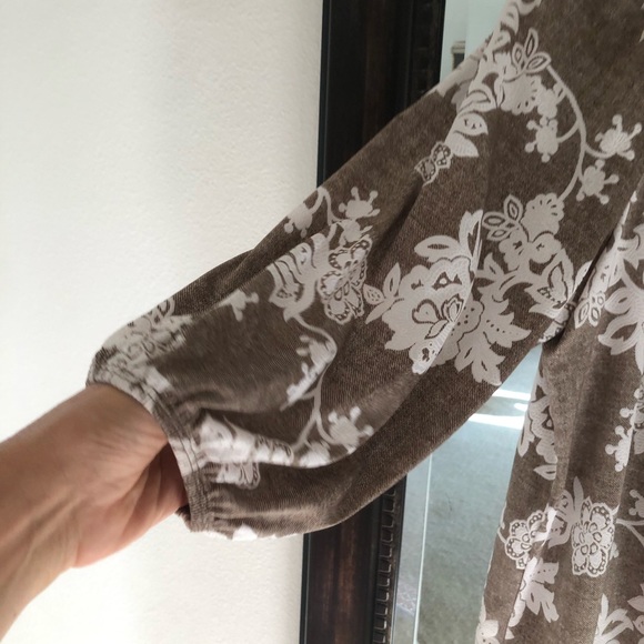 Beautiful PerSeption Concept Ladies Blouse. - Picture 7 of 9